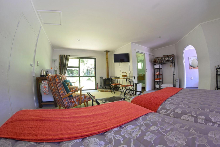Public Area 4, Te Popo Gardens Rural Retreat, Stratford