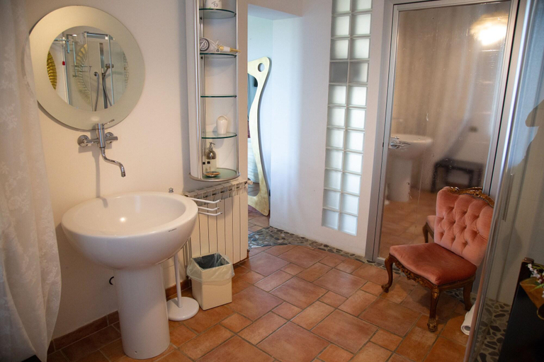 Bathroom 5, B&B Ellera Viterbo, Viterbo