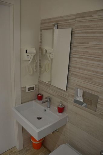 Bathroom 5, B&B Stella Maris Trapani Centro, Trapani