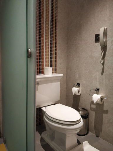 Bathroom 5, Fragrant Nature Munnar - A Classified Five Star H, Idukki