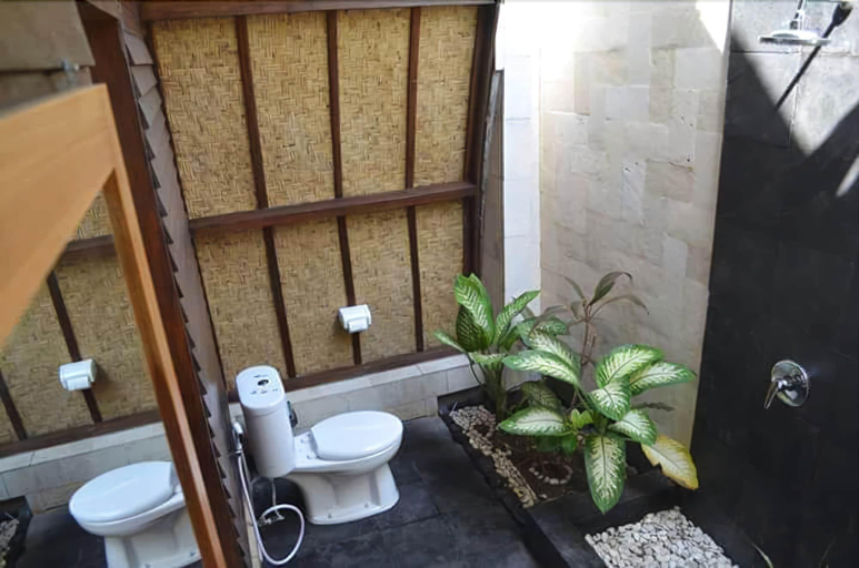 Bathroom, Unzipp Lumbung, Lombok