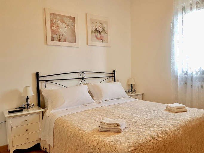 Bedroom 2, B&B All'Ombra degli Ulivi, Brindisi