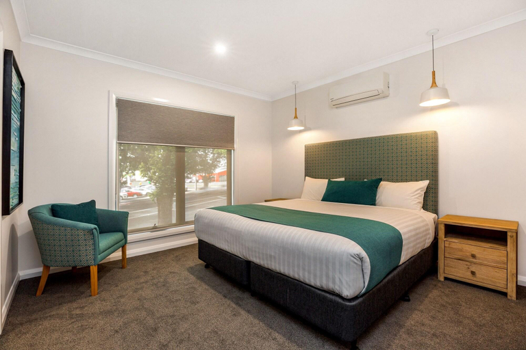 Bedroom 3, National Hotel Complex And Bendigo Central Apartme, Gr. Bendigo - Central