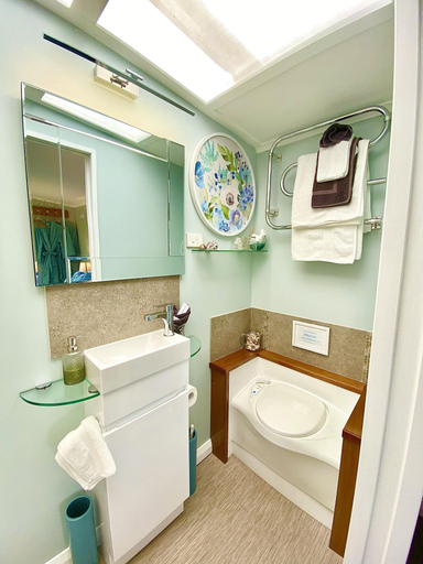 Bathroom 4, Ah House Nelson City B&B, Nelson