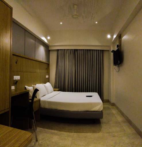 Bedroom 3, Seasons Hotel, Thane
