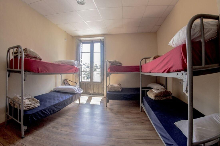 Bedroom 3, Roots and Boots, Lugo