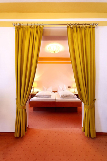 Bedroom 4, Kneipp- Kur- und Tagungshotel Luitpold, Unterallgäu