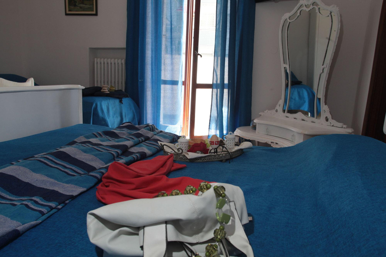 Bedroom 4, ZO.NE. Baroque B&B, Lecce