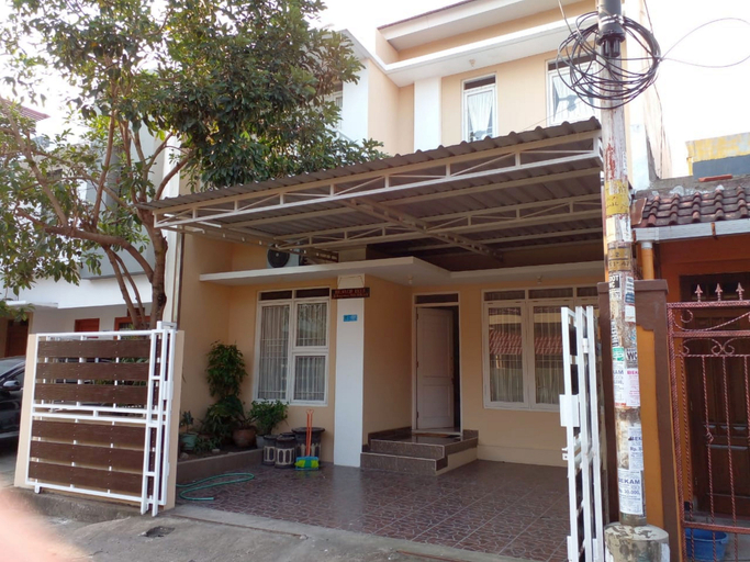 Exterior & Views 1, Ndalem Telu Guest House, Yogyakarta