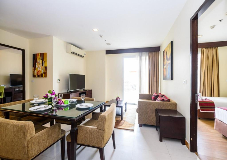 Dining Room 14