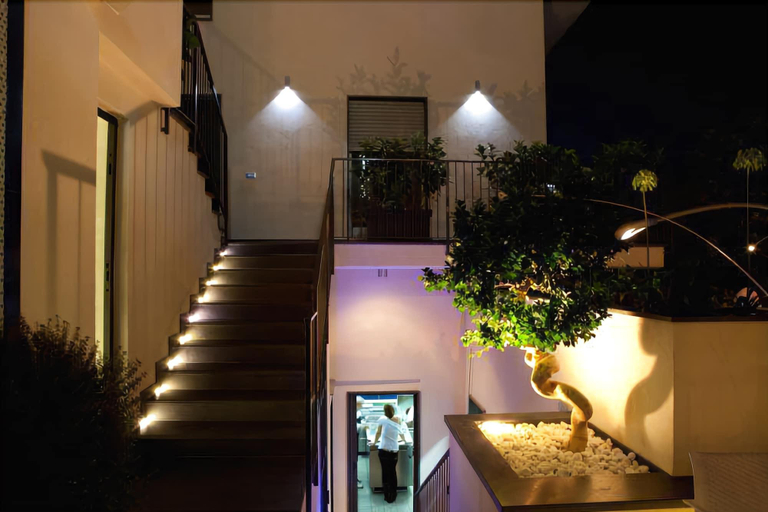 Public Area, Cubo Apartments, Napoli