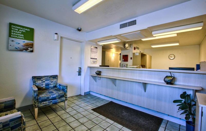 Public Area 2, Motel 6 Valdosta, GA - University, Lowndes