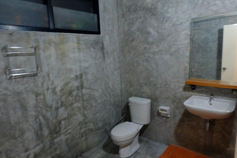 Bathroom 5, White Jail at Koh Tao Hostel, Ko Phangan