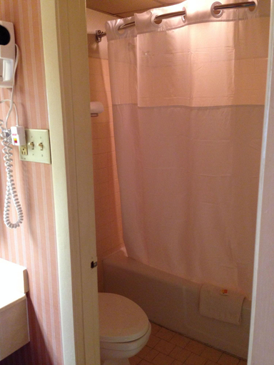Bathroom 3, Great American Hotel, Lauderdale