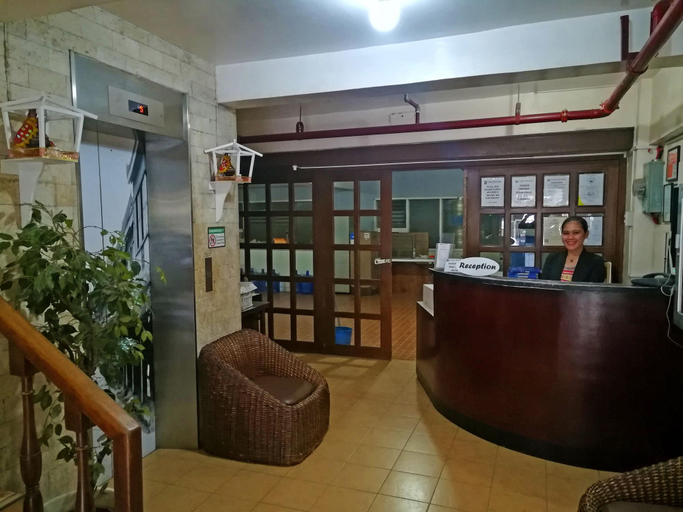 Public Area 5, Doña Mercedes Hostel, Cebu City