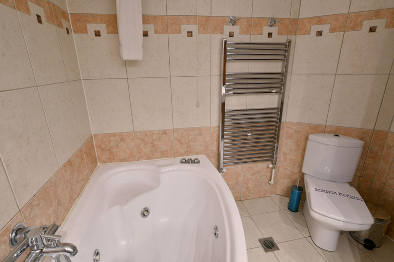 Bathroom 5, Nefeli Hotel, East Macedonia and Thrace
