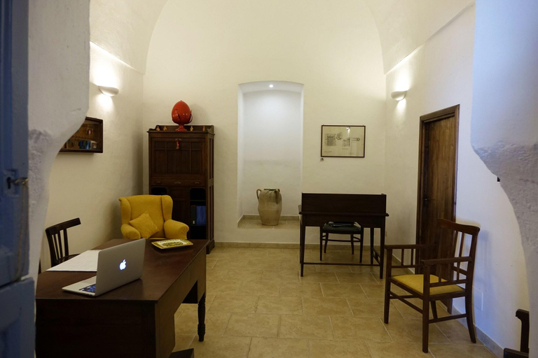 Public Area 2, Masseria Carignani, Lecce