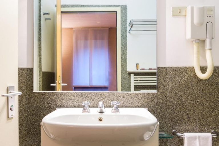 Bathroom 4, Residence Portello - Gruppo MiniHotel, Milano