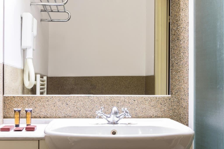 Bathroom 5, Residence Portello - Gruppo MiniHotel, Milano