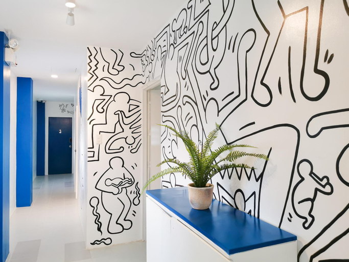 Public Area 3, Murals Hostel & Cafe Mactan, Lapu-Lapu City