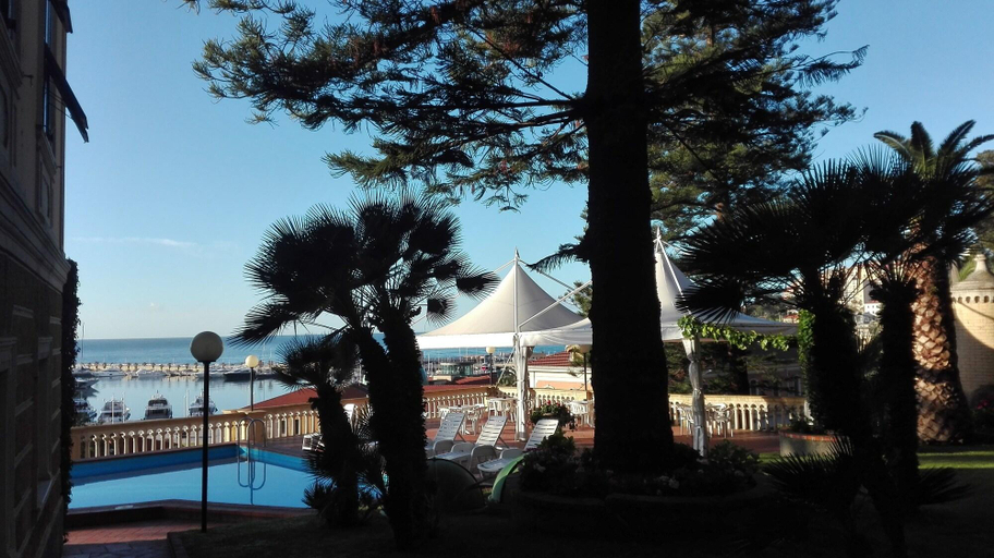 Exterior & Views 2, Miramare, Imperia