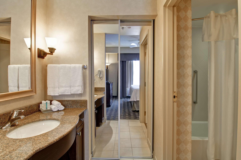 Bathroom 3, Homewood Suites by Hilton Toronto Oakville, Halton
