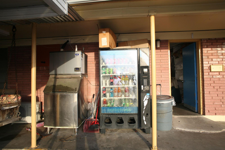 Public Area 3, Royal Inn, Victoria