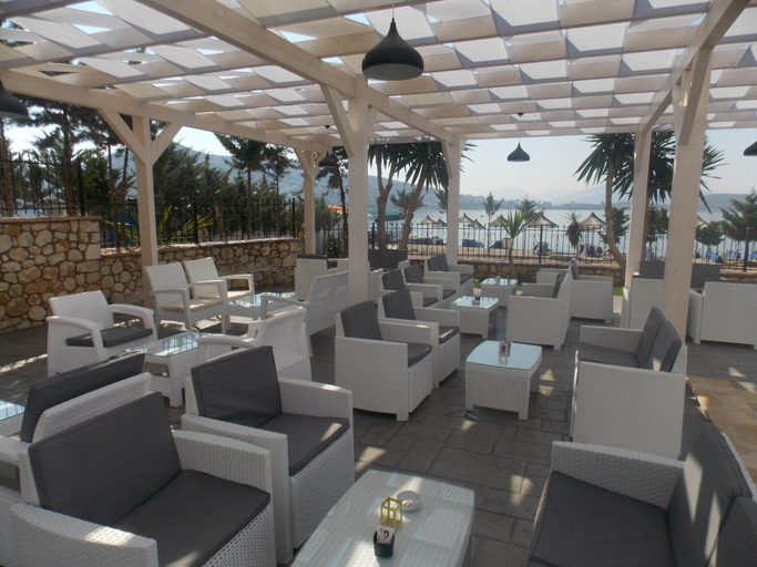 Food & Drinks, Vila Kalcuni, Sarandës