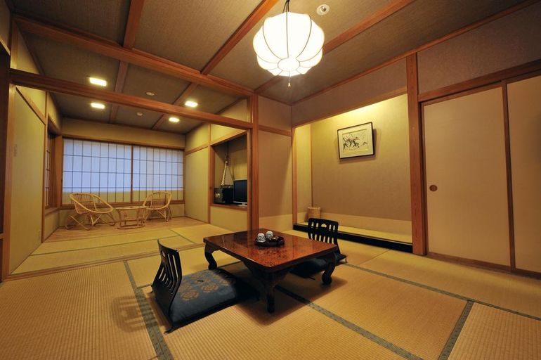 Bedroom 3, Hakuba Onsen Ryokan Shirouma-so, Hakuba