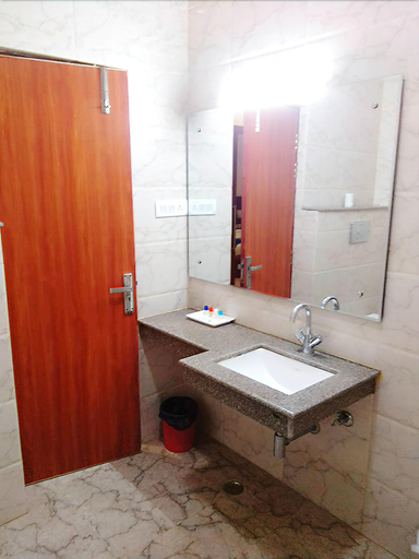 Bathroom, Babian Imperial Resort, Lucknow