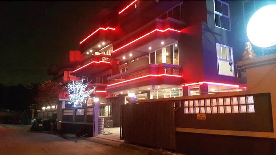 Exterior & Views 2, Livit70's hotel & hostel, Pattaya