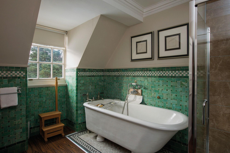 Bathroom 5, Crathorne Hall Hotel, Stockton-on-Tees