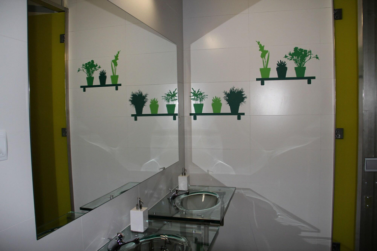 Bathroom, Sleep Green, Barcelona