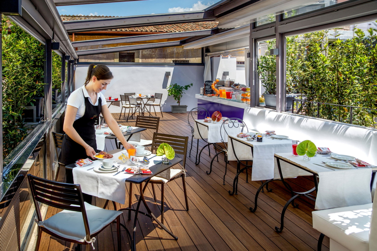 Food & Drinks 5, del Corso, Rome