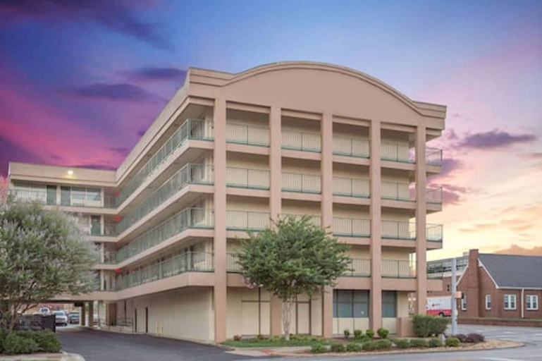 Exterior & Views, Great American Hotel, Lauderdale