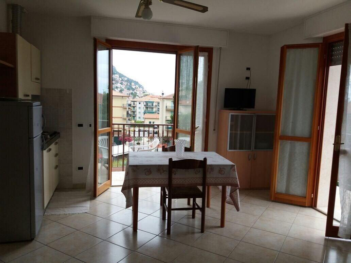 Bedroom 3, Residence Cherie, Savona