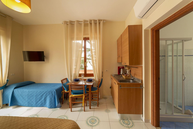 Bedroom 2, Villa Rosa Sorrento, Napoli