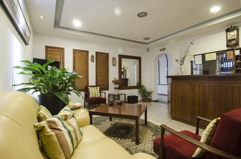 Public Area 2, Pigeon Beach Hotel Apartments