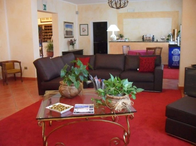 Public Area 2, La Loggia Villa Gloria, Siena