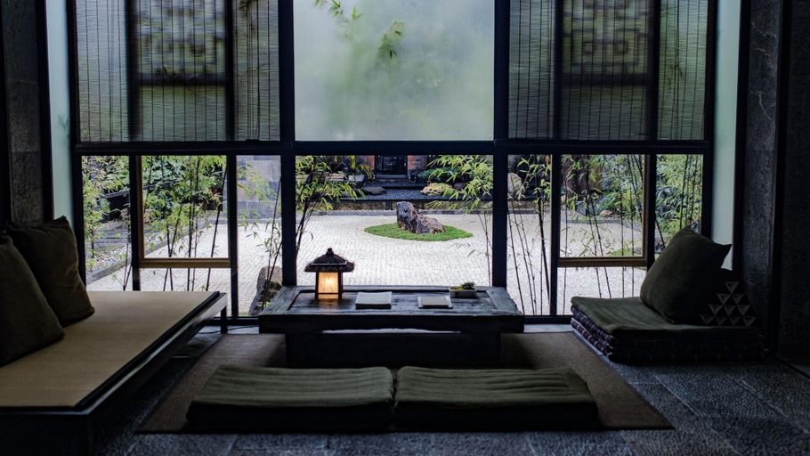 Public Area 3, Qing Pu Villa, Dali Bai