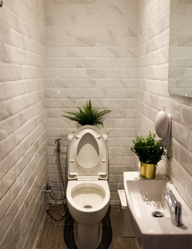 Bathroom 4, Tropical Summer Hostel, Sathorn