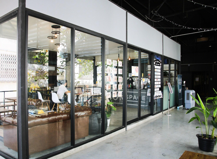 Food & Drinks 5, The CAPSULE by UnionSPACE - Adults Only, Wattana