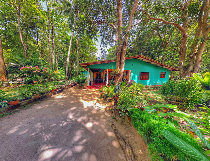 Exterior & Views 2, Palitha Home Stay, Dambulla