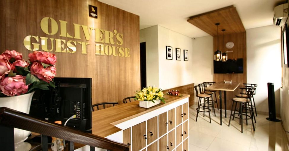 Oliver s Guest House, Tangerang Selatan