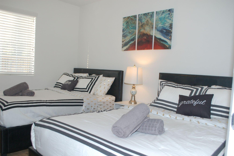 Bedroom 2, Downtown LA Comfortable Bedrooms, Los Angeles