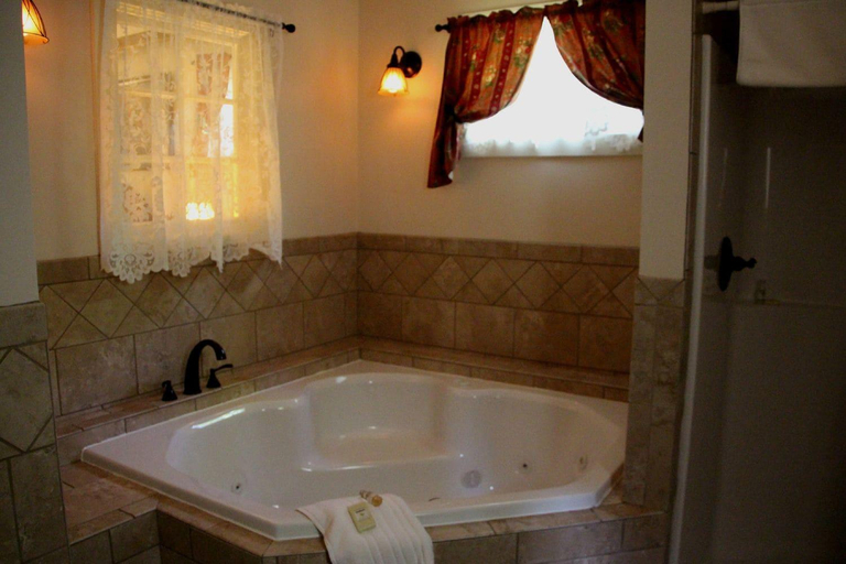 Bathroom 4, Hickory Bridge Farm Restaurant, Adams