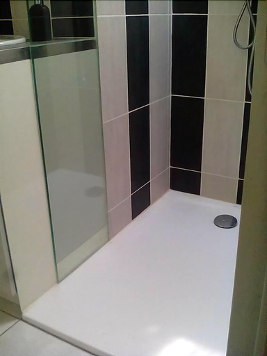 Bathroom 5, Le Trois Mâts, Puy-de-Dôme