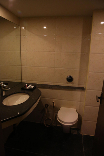 Bedroom 4, Hotel La Castle, Chennai