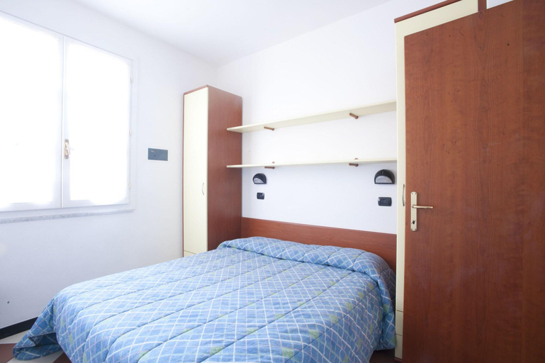 Bedroom 3, Giada, Genova