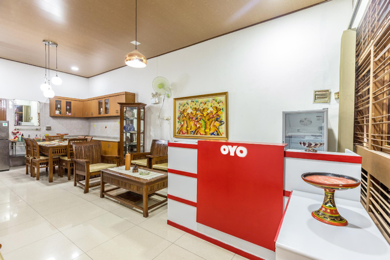 OYO 1082 Kost Arie 1 Near RSIP Persahabatan, East Jakarta